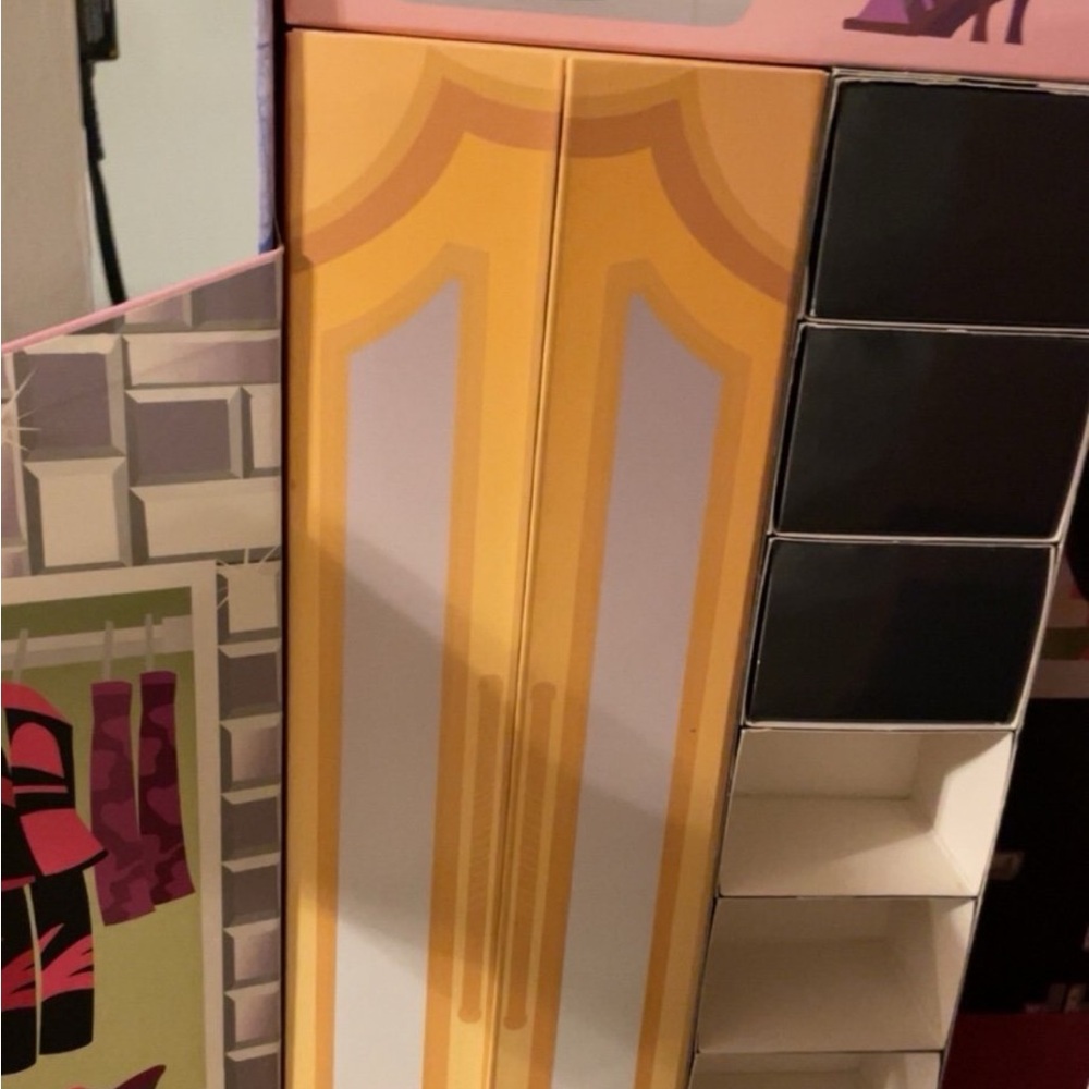 BRATZ JETSET PLAYSET LARGE CARRY CASE FOR BRATZ DOLLS - Picture 3 of 4